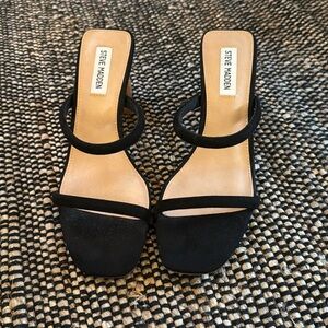 Steve Madden black block heel sandal size 8.5